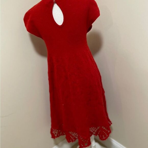 ANTHROPOLOGIE FeatherBone Oda Sweater Dress
Size M NWOT - Picture 6 of 14